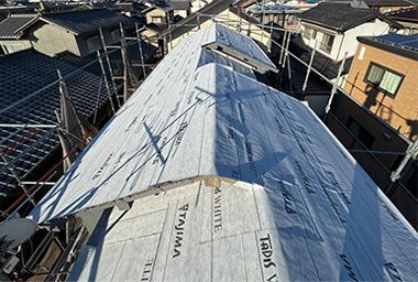 屋根の葺き替え工事
